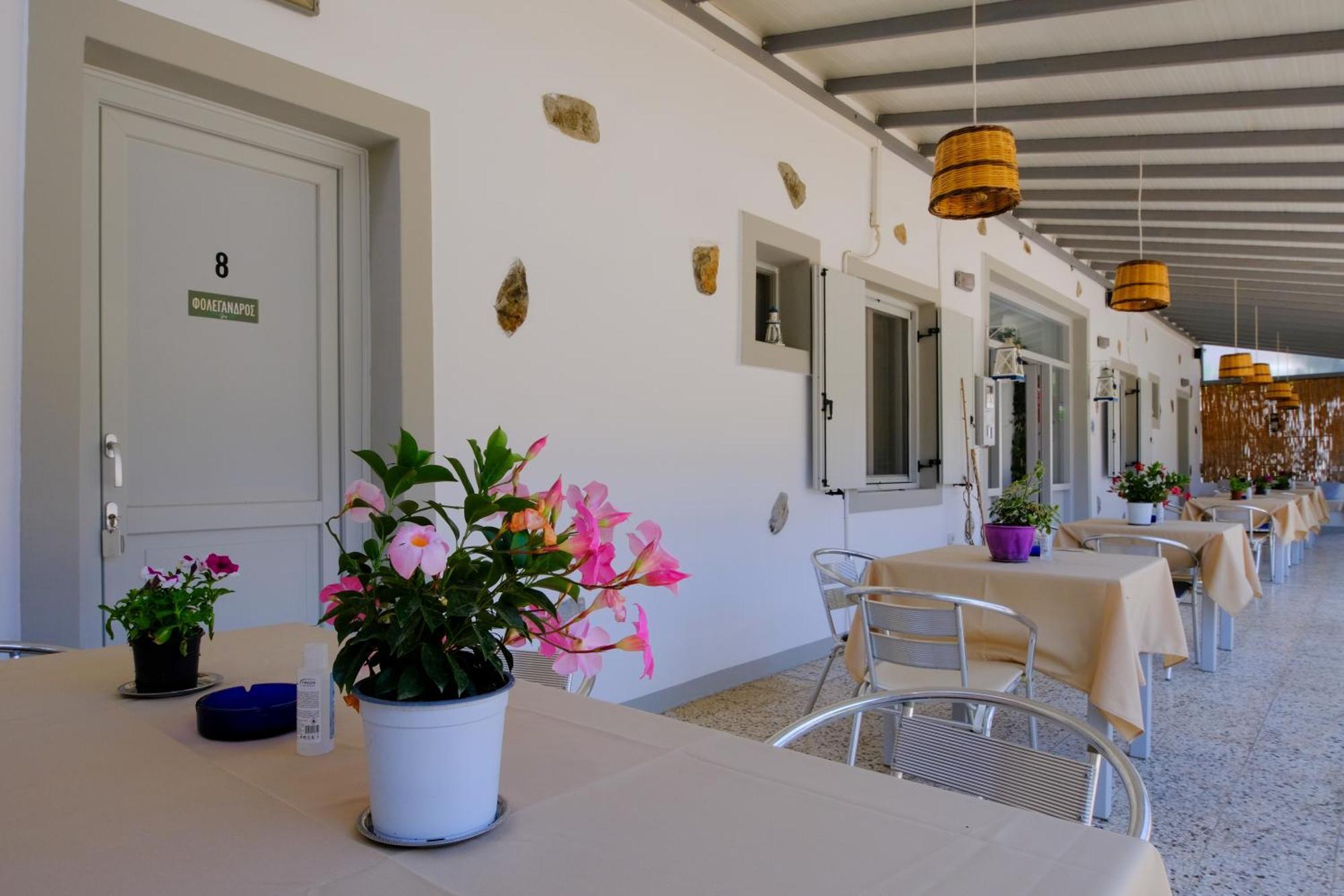 Giasemi Rooms Livadi  Exterior photo